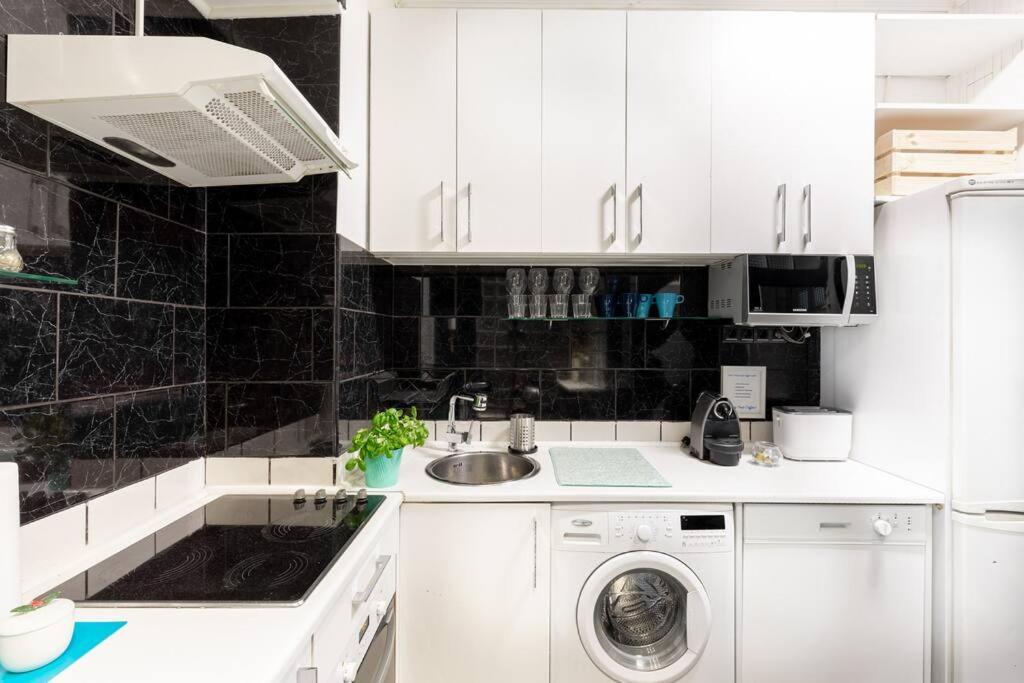 Stylish Central Budapest Apartment Екстер'єр фото